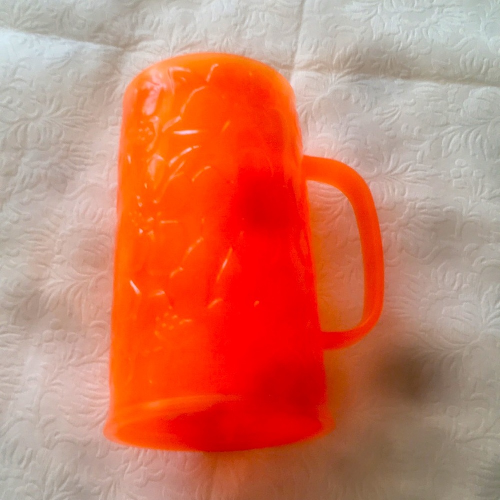 🔥2/$20🔥Double Wall Gel Freezer Orange Mug 
Flower Design - Picture 2 of 7
